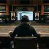 productor en estudio de grabacion